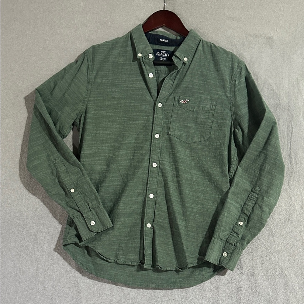 Hollister Men's Flex Green Button-Up Shirt
